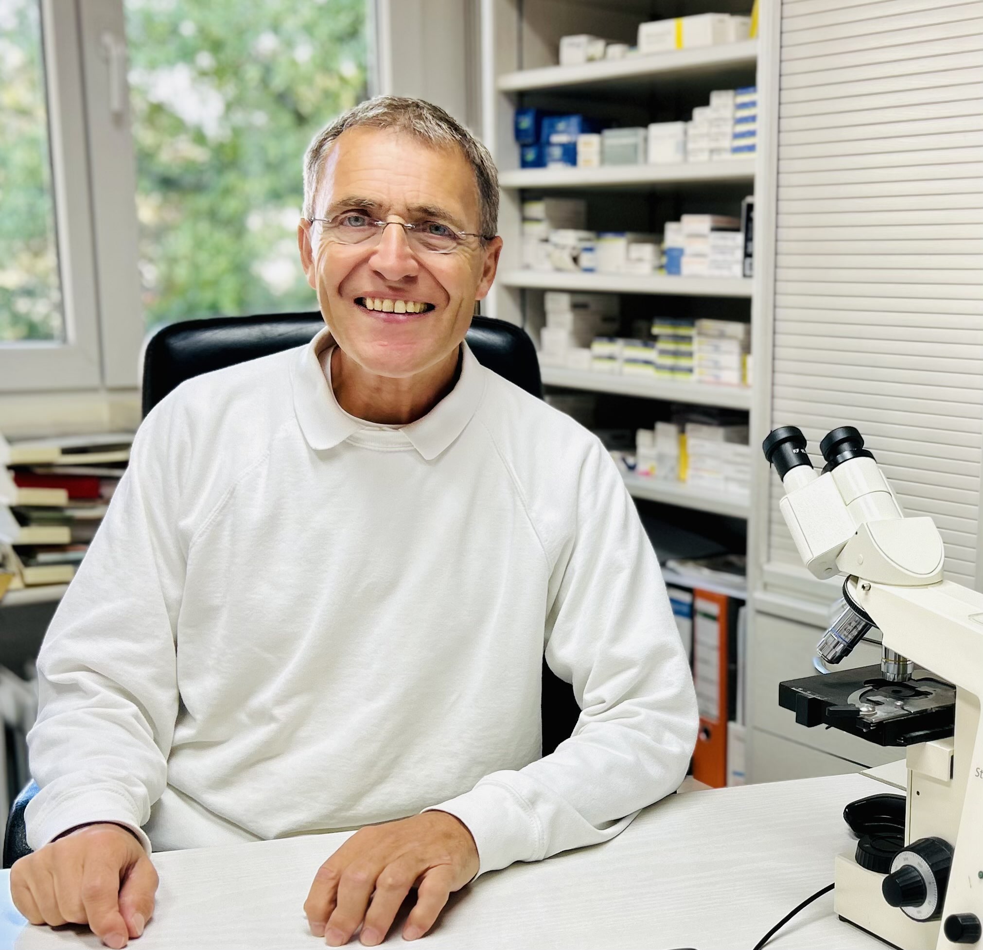 Dr Ernst Apel